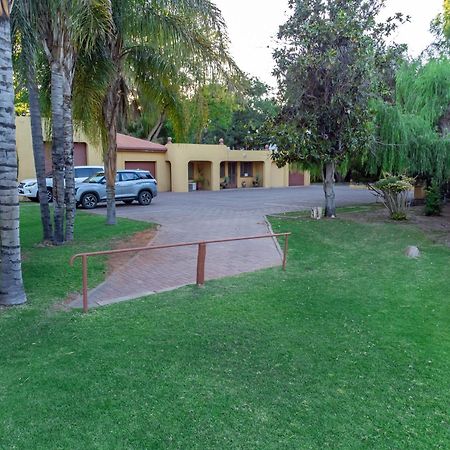 Sunriver Kalahari Lodge Riverside Stay In Upington Ngoại thất bức ảnh