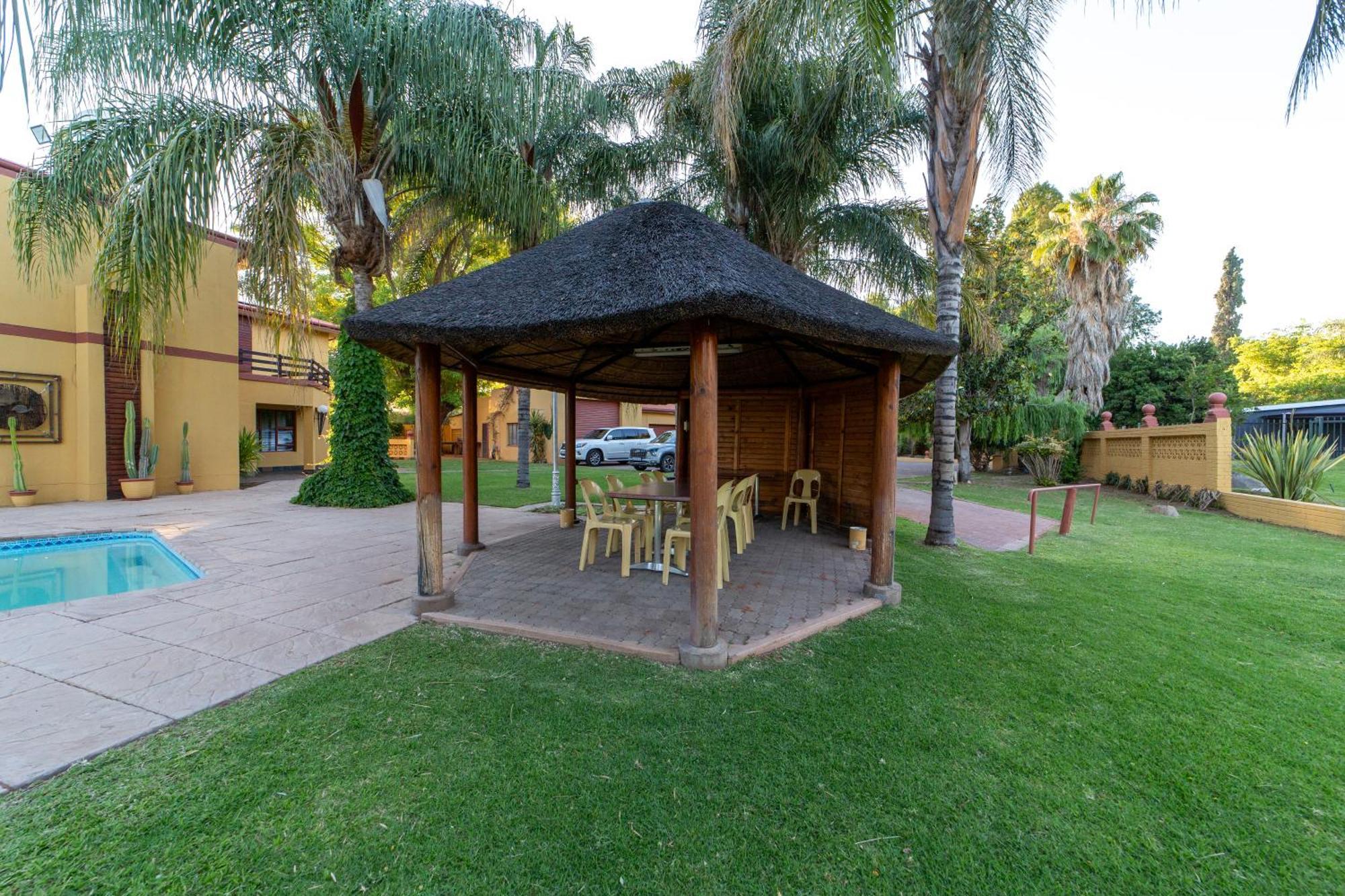 Sunriver Kalahari Lodge Riverside Stay In Upington Ngoại thất bức ảnh